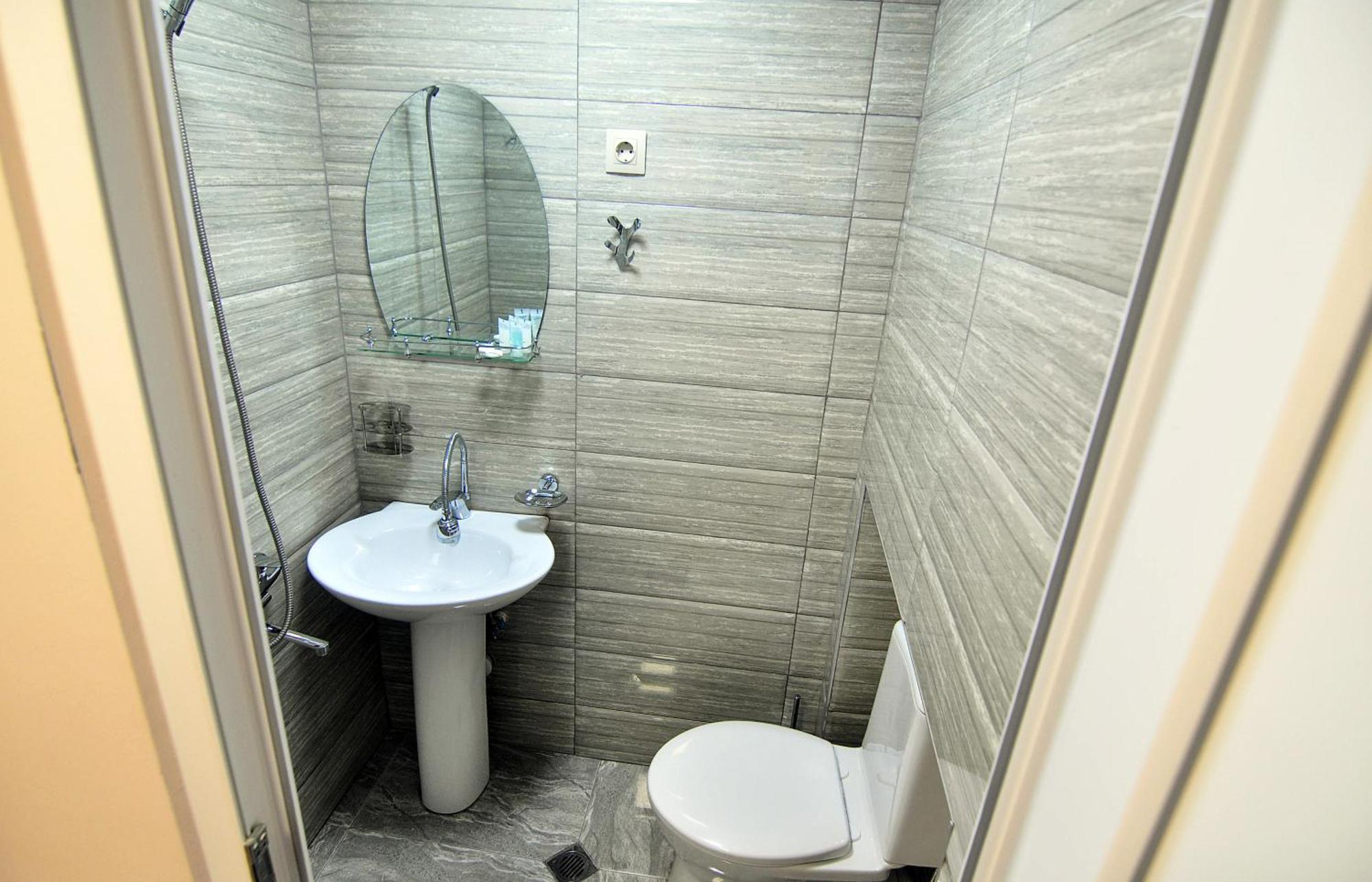Light Hotel Тбілісі Екстер'єр фото