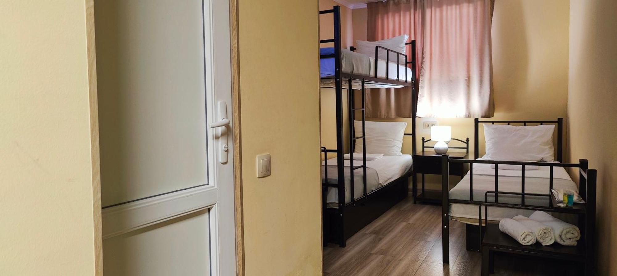 Light Hotel Тбілісі Екстер'єр фото