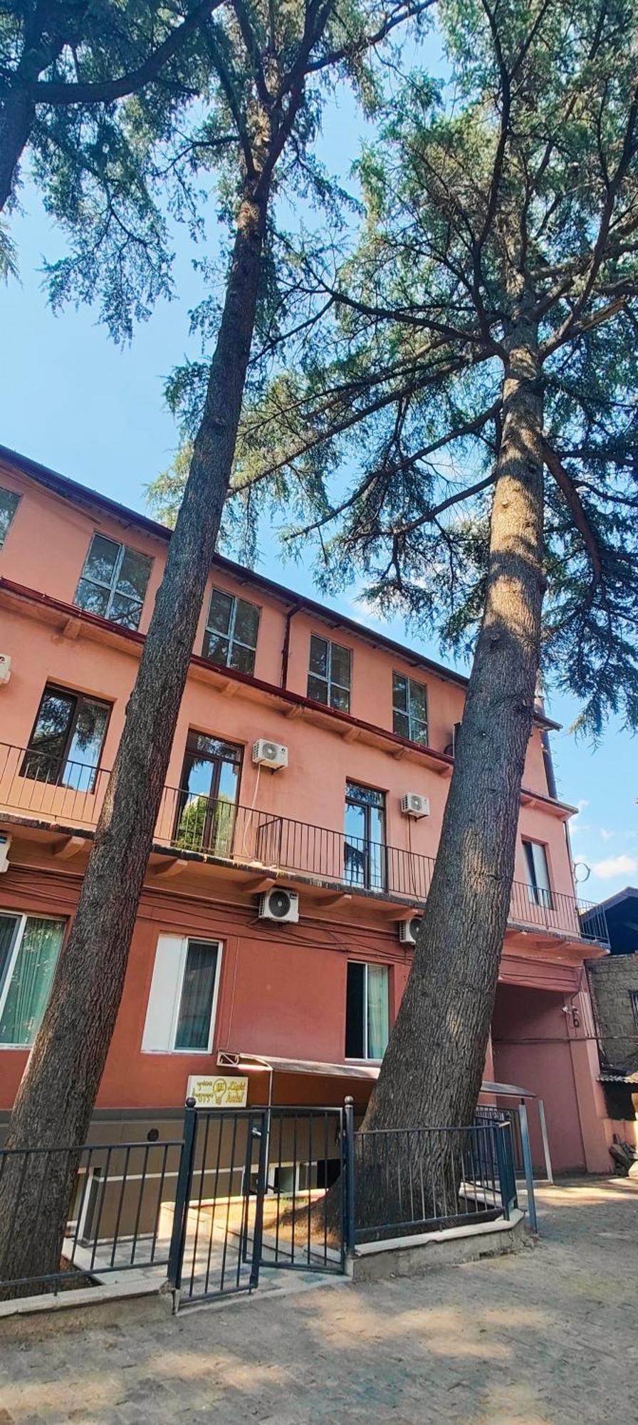 Light Hotel Тбілісі Екстер'єр фото