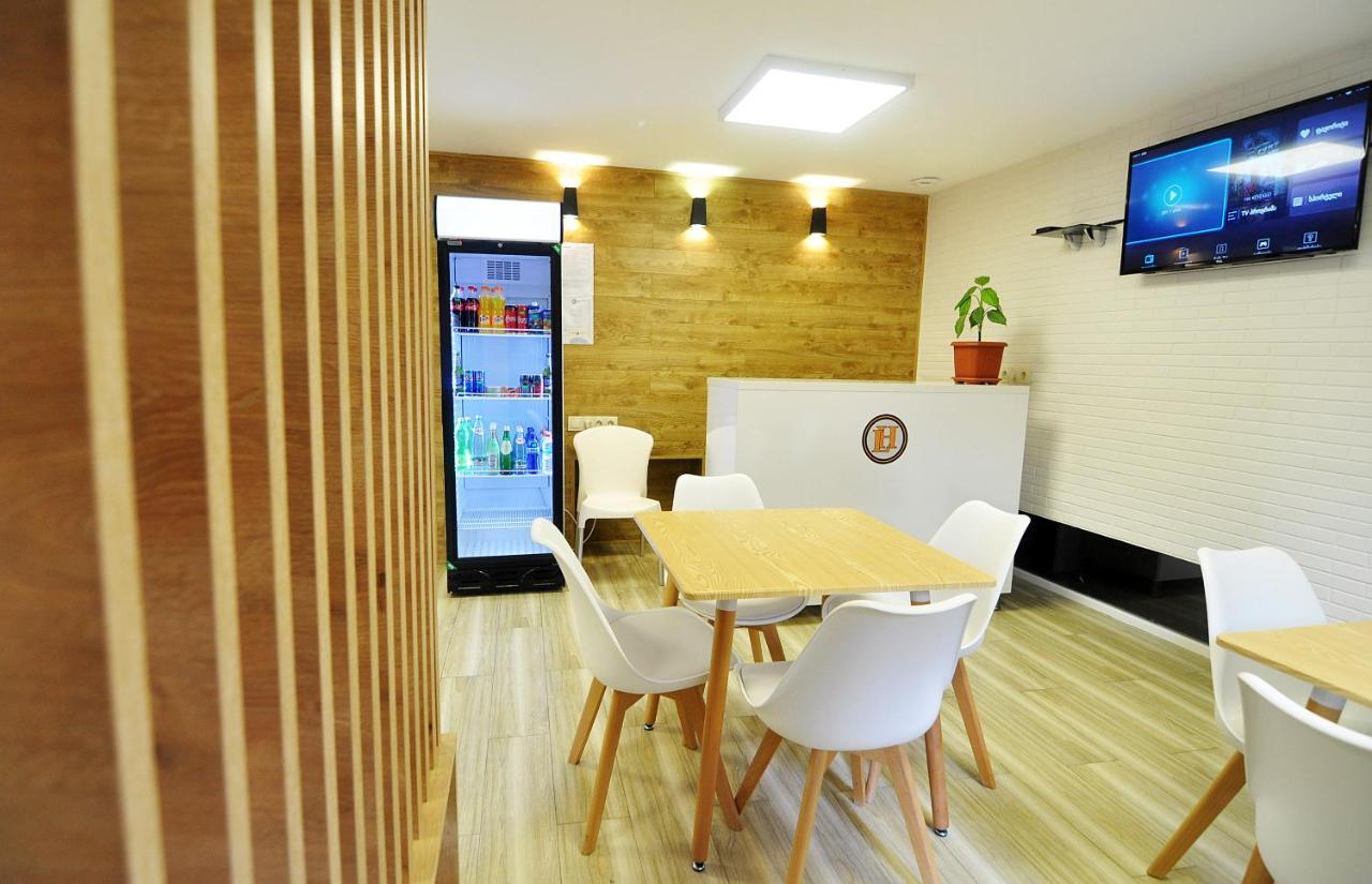Light Hotel Тбілісі Екстер'єр фото